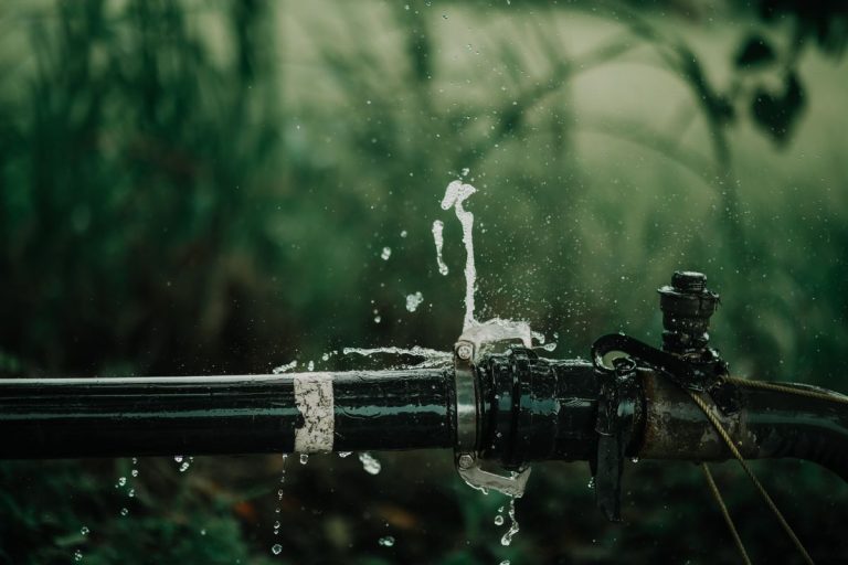Fuite d'eau : détecter, réparer et faire jouer l'assurance